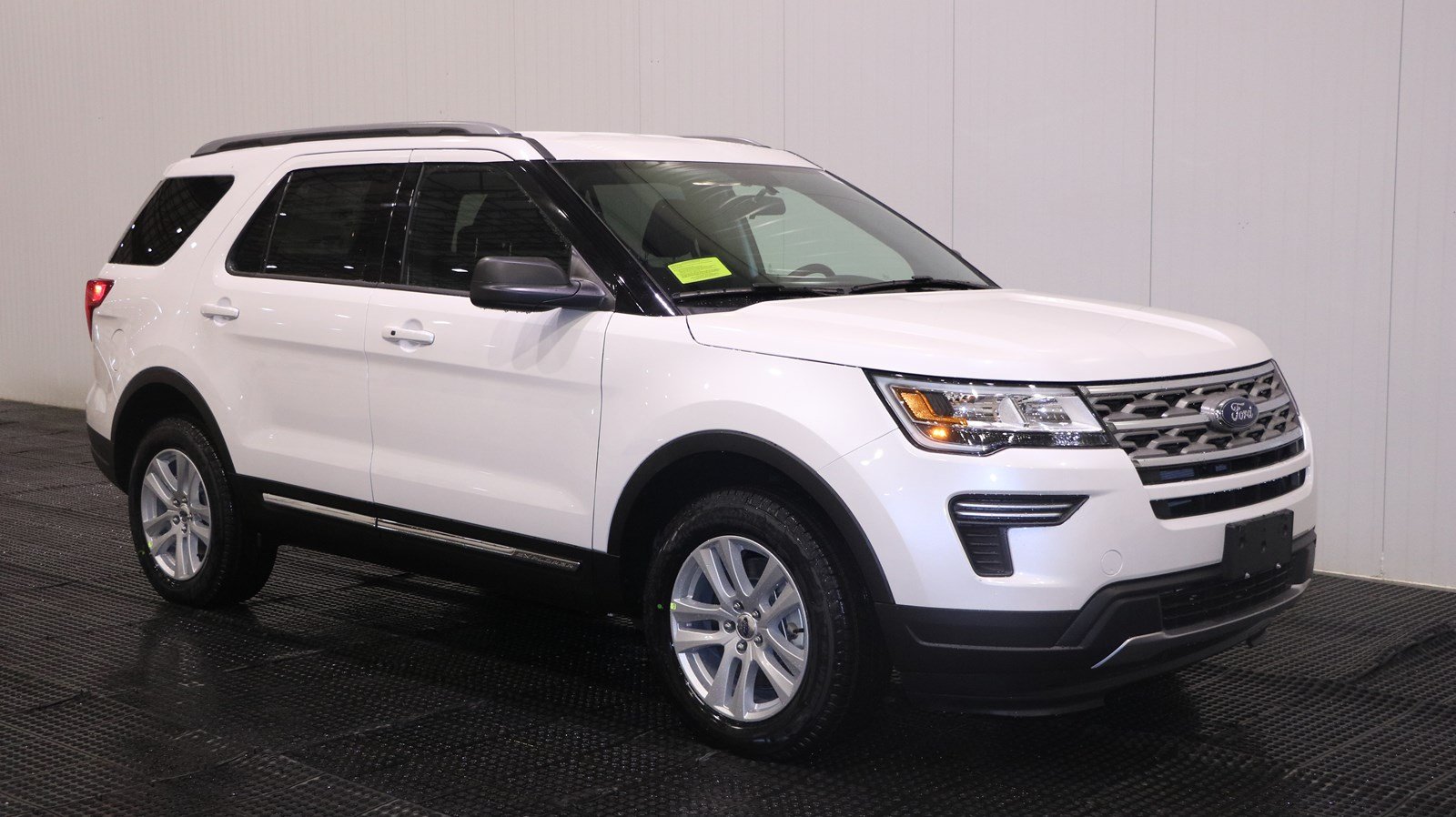 New 2018 Ford Explorer XLT in Quincy #F106668 | Quirk Ford